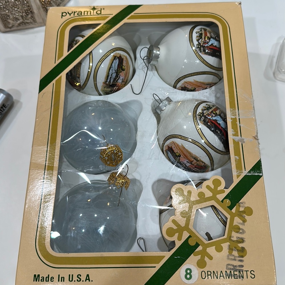 EUC in Box vintage Pyramid Ornaments